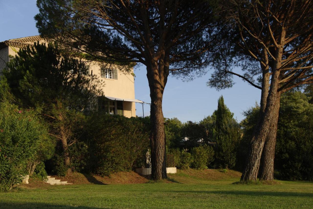 Hotel Mas De Chastelas 5*